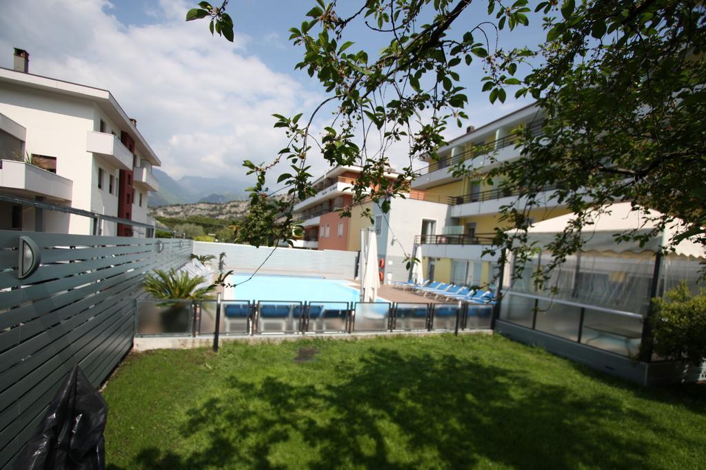 Hotel Miorelli Torbole Sul Garda Екстериор снимка