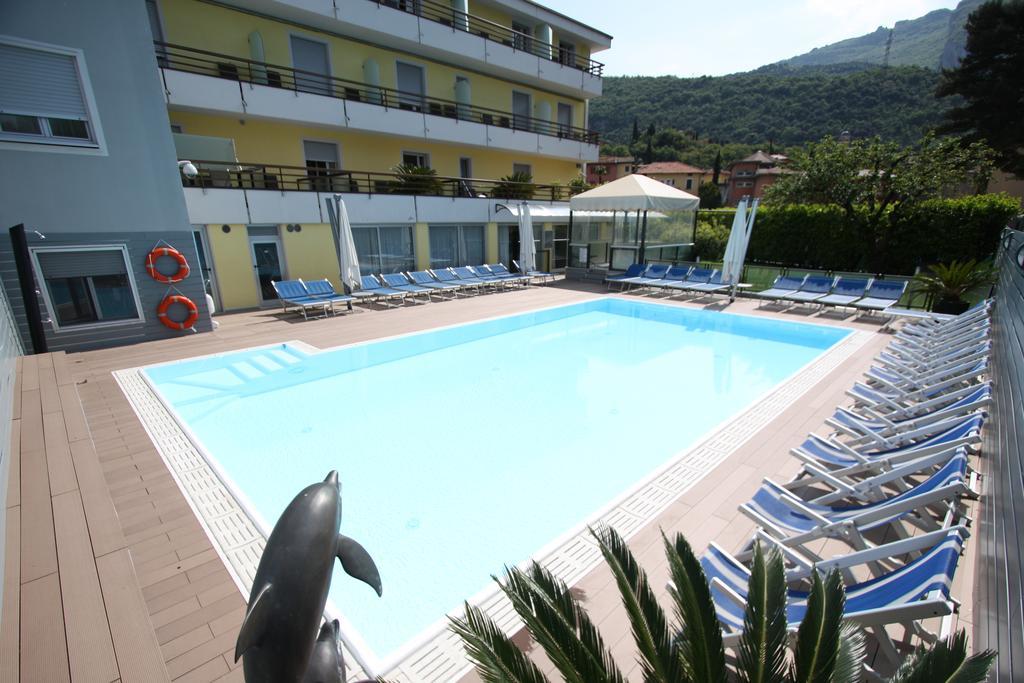 Hotel Miorelli Torbole Sul Garda Екстериор снимка