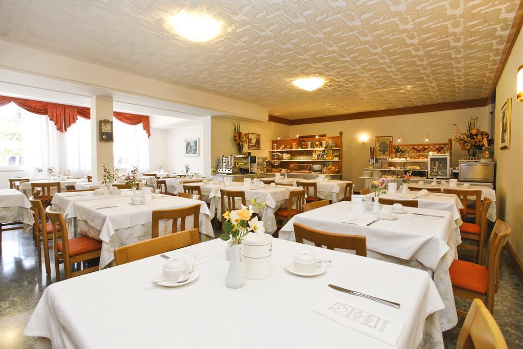 Hotel Miorelli Torbole Sul Garda Екстериор снимка