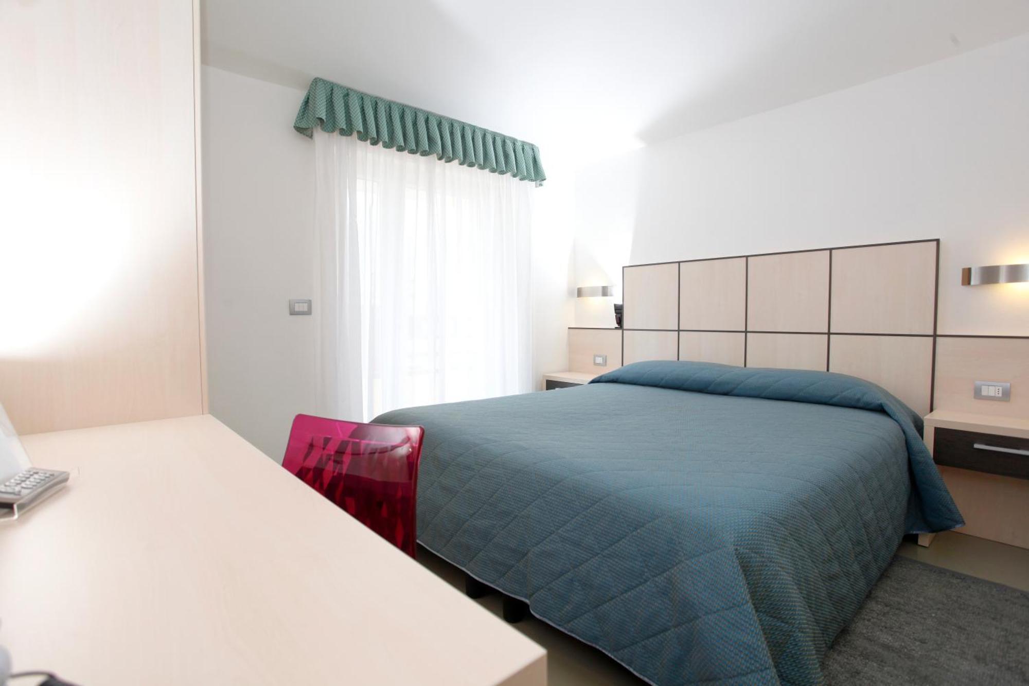 Hotel Miorelli Torbole Sul Garda Екстериор снимка
