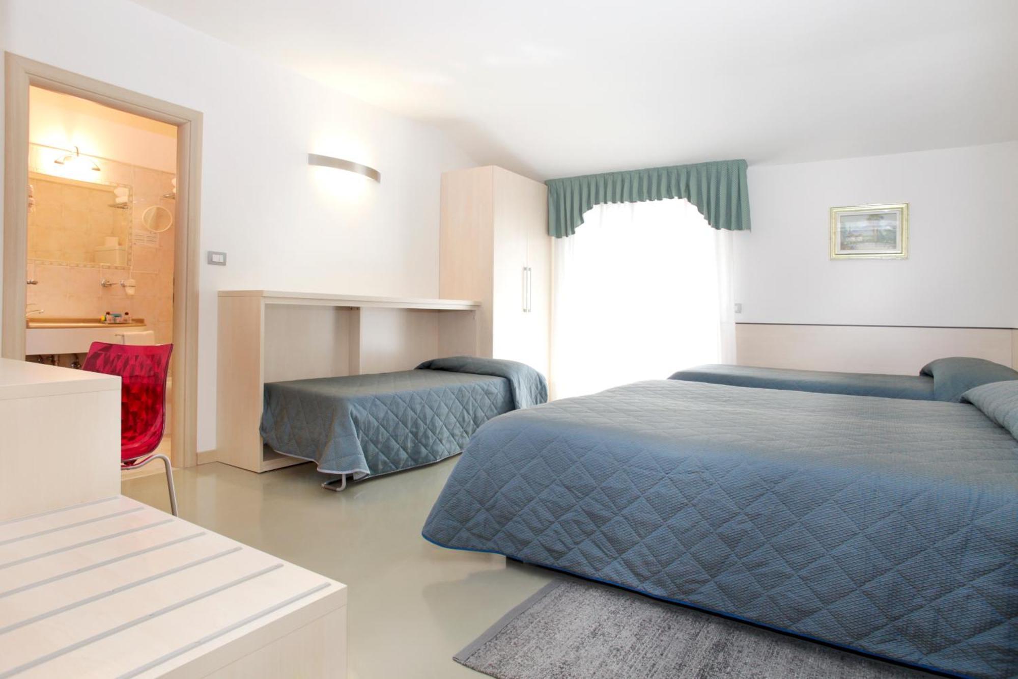 Hotel Miorelli Torbole Sul Garda Екстериор снимка
